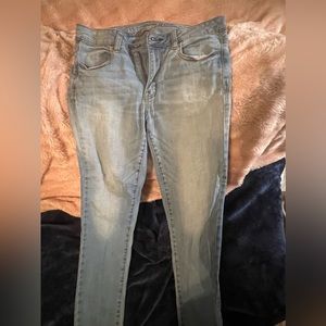 American Eagle light wash jegging denim